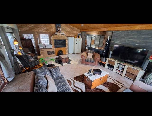 4 BEDROOM HOUSE FOR SALE IN GHOLFSIG